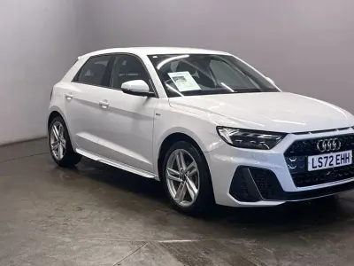 Used Audi A1 Sportback S-Line 95 HP (69 kW) 2022 White Hatchback
