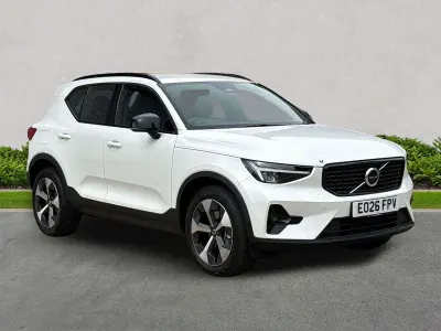 New Volvo XC40 Plus 2026 White SUV