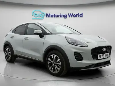 Gebraucht Ford Puma Titanium 125 PS (91 kW) 2025 Grau SUV