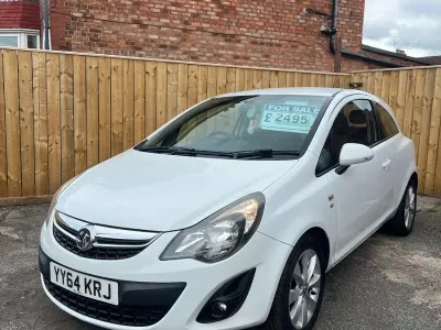 Used Vauxhall Corsa Excite 65 HP (47 kW) 2014 White Hatchback