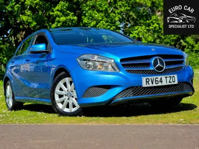 Usado Mercedes A180 SE 2014 Azul Citadino