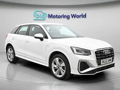 Używany Audi Q2 S-Line 150 KM (110 kW) 2022 Biały SUV