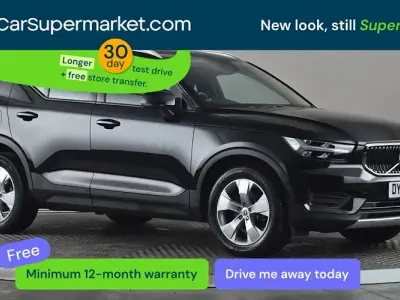 Usado Volvo XC40 Momentum 163 HP (119 kW) 2021 Preto SUV