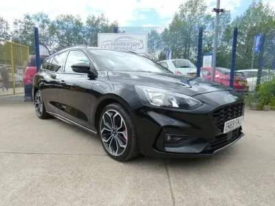 Used Ford Focus ST-Line X 120 HP (88 kW) 2019 Black Estate