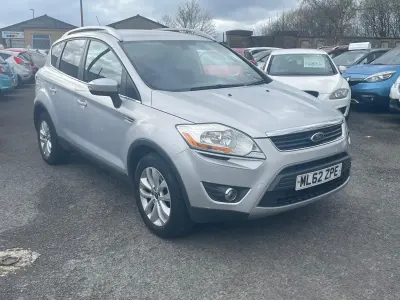Usado Ford Kuga Titanium 140 CV (102 kW) 2012 Plateado SUV