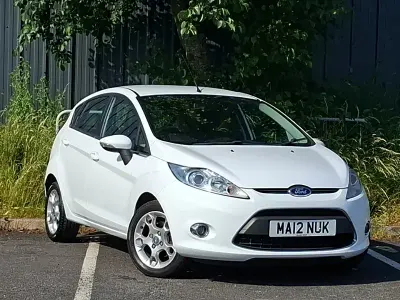 Used Ford Fiesta Zetec 82 HP (60 kW) 2012 White Hatchback