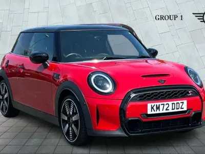Used Mini Cooper S Exclusive 176 HP (129 kW) 2022 Red Hatchback