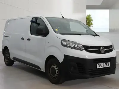 Used Vauxhall Vivaro 100 HP (73 kW) 2023 White MPV