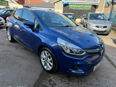 Used Renault Clio Dynamique 2017 Blue Hatchback