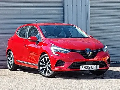 Używany Renault Clio V Iconic 90 KM (66 kW) 2022 Czerwony Hatchback
