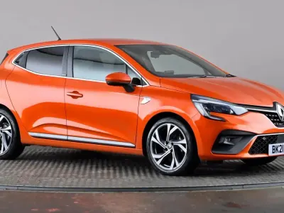 Used Renault Clio V RS Line 140 HP (102 kW) 2021 Orange Hatchback