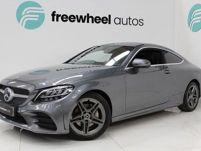 Used Land Rover Range Rover Velar SE Dynamic 241 HP (177 kW) 2020 Black SUV