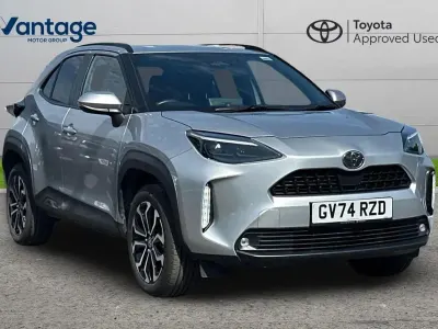 Used Toyota Yaris Cross Design 113 HP (83 kW) 2024 Silver SUV