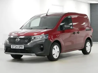 Used Nissan Townstar Acenta 89 kW (122 HP) 2024 Red Van