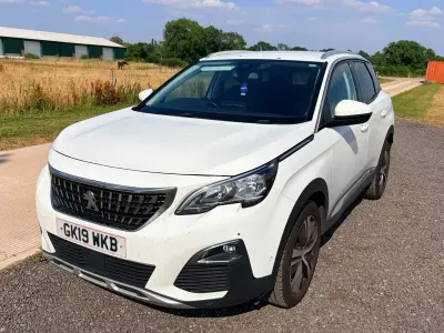Used Peugeot 3008 Allure 130 HP (95 kW) 2019 White SUV