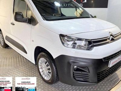Used Citroën Berlingo Start 76 HP (55 kW) 2020 White MPV