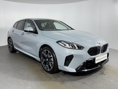 Begagnad BMW 120 M Sport 168 HK (123 kW) 2025 Grå Halvkombi