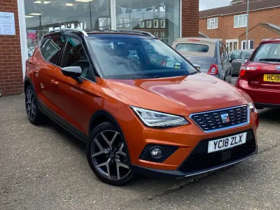 Begagnad Seat Arona XCELLENCE Lux 115 HK (84 kW) 2018 Orange SUV