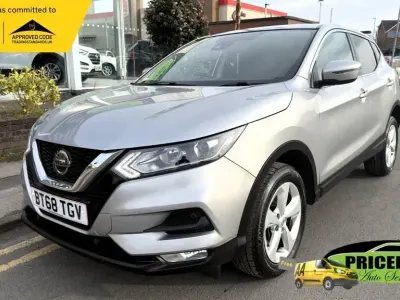 Używany Nissan Qashqai Acenta Premium 115 KM (84 kW) 2018 Srebrny SUV