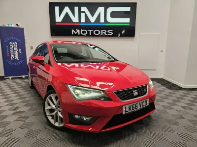 Begagnad Seat Leon FR 180 HK (132 kW) 2017 Röd Halvkombi