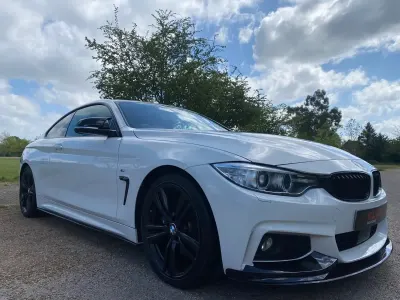Usado BMW 420 M Sport 184 HP (135 kW) 2015 Branco Coupé