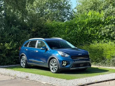 Used Kia Niro 139 HP (102 kW) 2022 Blue SUV