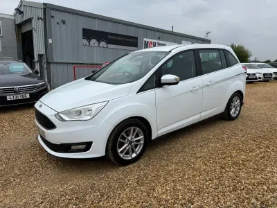 Used Ford Grand C-Max Zetec 120 HP (88 kW) 2016 White MPV