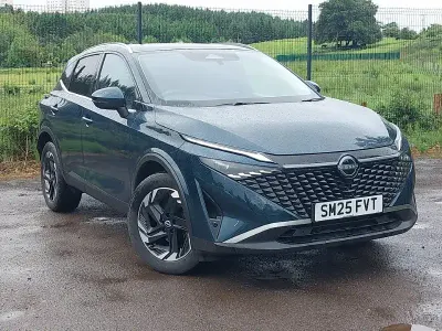 Used Nissan Qashqai N-Connecta 140 HP (102 kW) 2025 Green SUV