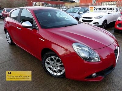 Used Alfa Romeo Giulietta 120 HP (88 kW) 2016 Red Hatchback