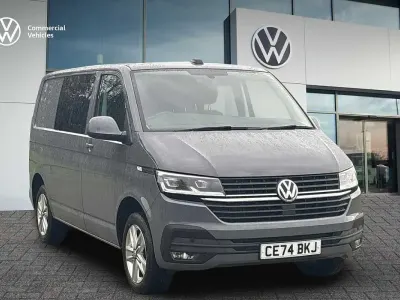 Begagnad VW Transporter Highline 2024 Grå Van