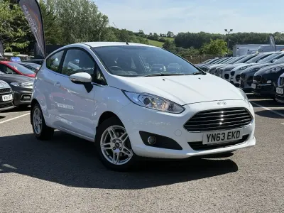 Used Ford Fiesta Zetec 125 HP (91 kW) 2013 White Hatchback