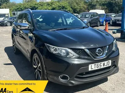 Used Nissan Qashqai Tekna 115 HP (84 kW) 2015 Black SUV