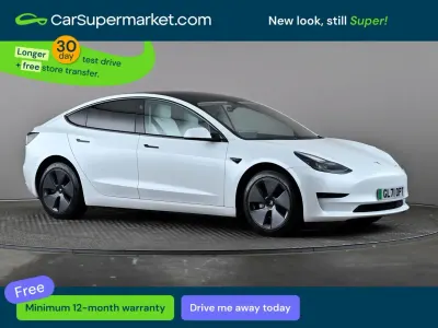 Używany Tesla Model 3 Standard Range 208 kW (283 KM) 2022 Biały Sedan/Limuzyna