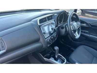 Used Honda Jazz S 102 HP (75 kW) 2018 Red Hatchback