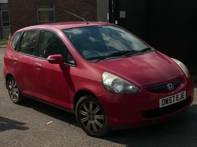 Begagnad Honda Jazz SE 2008 Röd Halvkombi