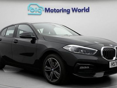 Usado BMW 118 Sport Line 136 HP (100 kW) 2021 Preto Citadino