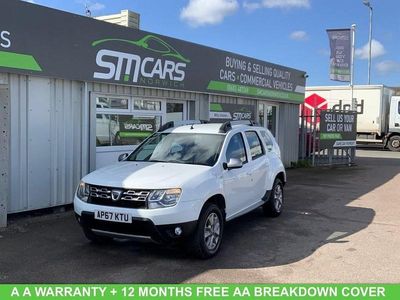 Used Dacia Duster Lauréate 110 HP (80 kW) 2017 White SUV