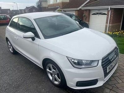 Used Audi A1 Sport 125 HP (91 kW) 2018 White Hatchback