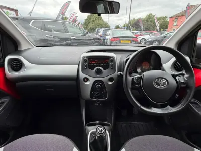 Used Toyota Aygo X-play 68 HP (50 kW) 2017 Red Hatchback