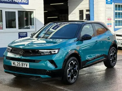Nouă Vauxhall Mokka Ultimate 136 CP (100 kW) 2025 Verde SUV