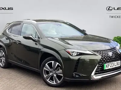 Usado Lexus UX 150 kW (204 HP) 2024 SUV