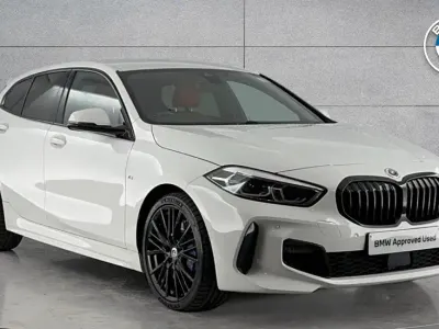 Used BMW 118 M Sport 134 HP (98 kW) 2023 White Hatchback
