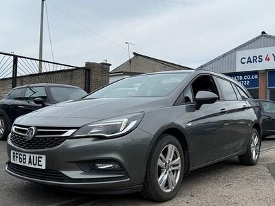 Used Vauxhall Astra Design Edition 110 HP (80 kW) 2018 Grey Estate