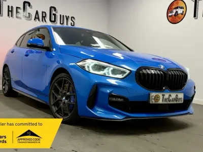 Używany BMW 118 M Sport 136 KM (100 kW) 2021 Niebieski Hatchback