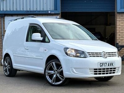 Begagnad VW Caddy Startline 75 HK (55 kW) 2017 Vit Minibuss