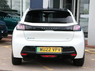 Used Peugeot e-208 Premium 100 kW (136 HP) 2022 White Hatchback