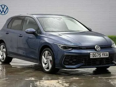 Used VW Golf VIII GTE 272 HP (200 kW) 2025 Blue Hatchback