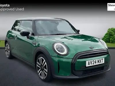 Used Mini Cooper Exclusive 136 HP (100 kW) 2024 Green Hatchback