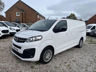 Used Vauxhall Vivaro S 100 HP (73 kW) 2023 White MPV