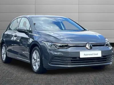 Used VW Golf VIII Life 150 HP (110 kW) 2023 Dolphin grey Hatchback